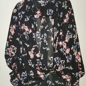 Flower tie front top